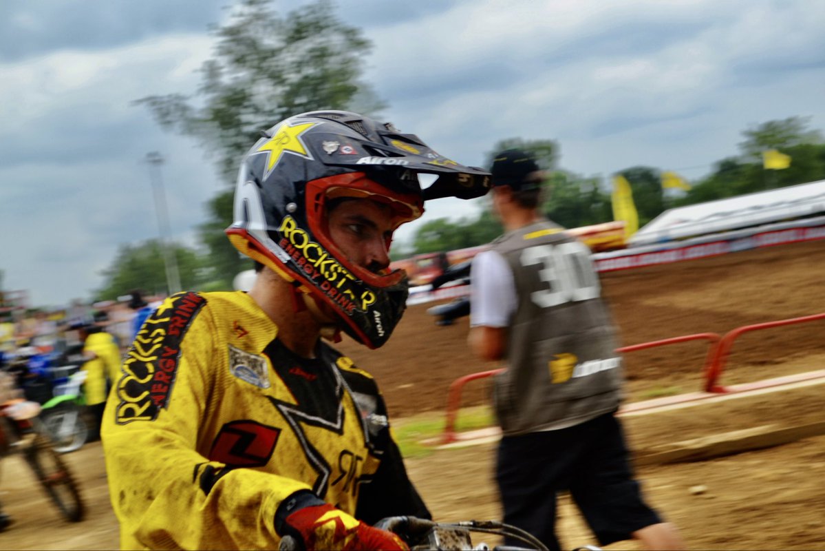 RealRupertX's tweet photo. Moto Pic ‘O The Day https://t.co/luimaYQkny