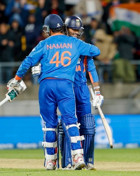 thebharatarmy's tweet photo. TeamIndia take a 3️⃣-0️⃣ lead and seal
the series with a run-chase for the ages 🇮🇳 https://t.co/5mvwHFW04Y