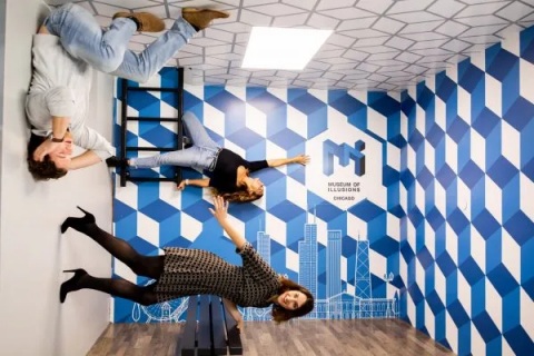 eVisitorGuide's tweet photo. Catch the all new exhibits at Museum of Illusions Chicago! Experience holograms, optical illusions, immersive rooms & more. Nothing is as it seems! In the Loop near #MillenniumPark. https://t.co/1ftK0fRGVE
#Chicago #travel #museums #sightseeing #funtime @Millennium_Park https://t.co/97F8yw0mFx