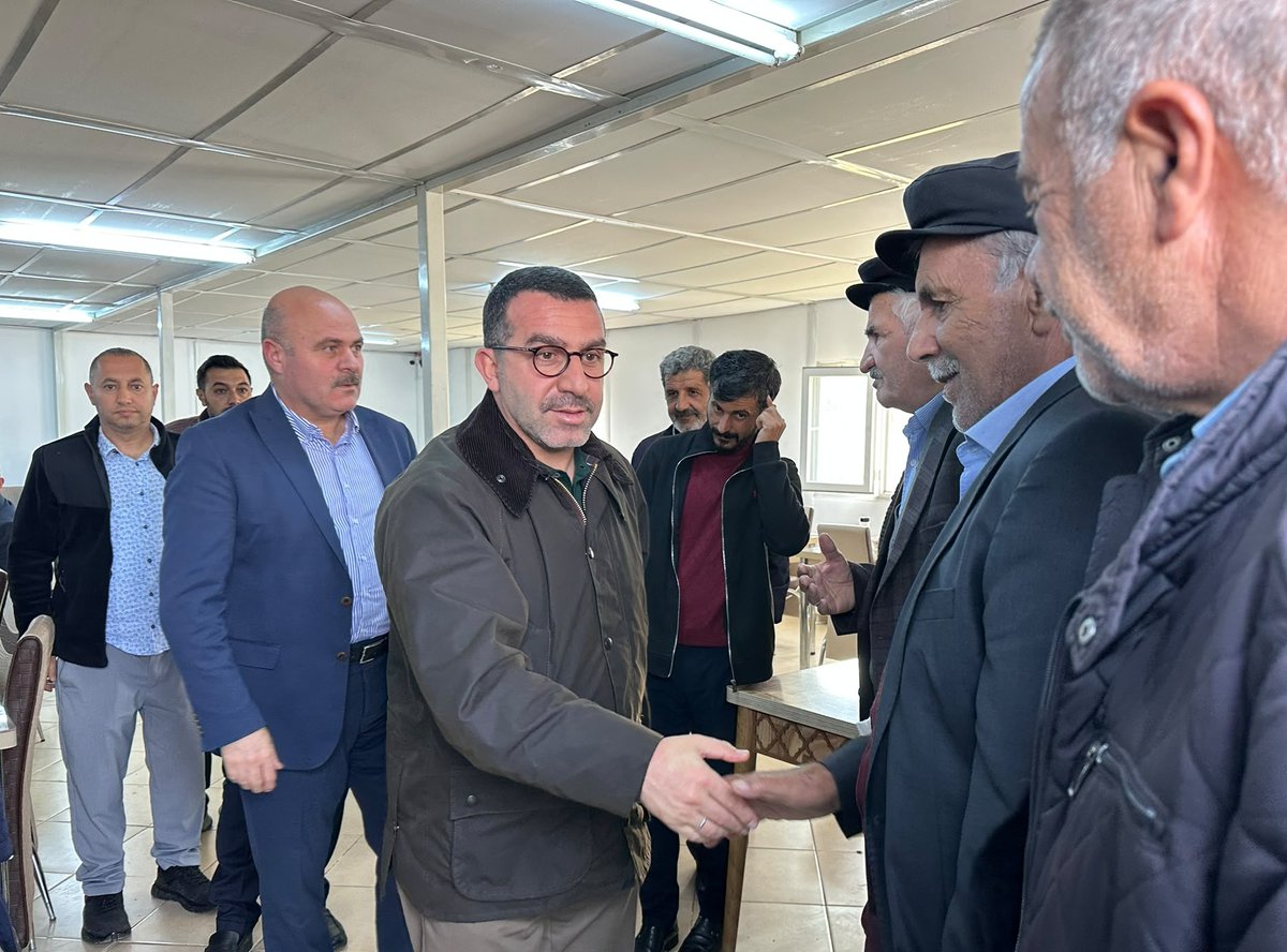 Ademcalkin's tweet photo. ▪️İl Başkanımız Muammer Sancar ile birlikte, Hakk'ın rahmetine kavuşan Merkez İlçe Başkanımız Mehmet Nuri Kişli'nin amcasının taziyesine katılım sağlayarak, merhuma Cenab-ı Allah'tan rahmet, Başkanımıza, ailesine ve akrabalarına baş sağlığı ve sabırlar diledik.

Mekânı Cennet olsun.
