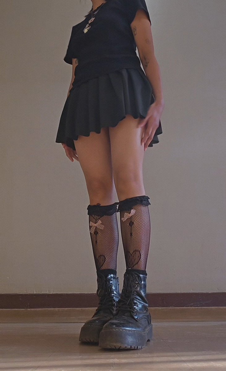 rotttenangell's tweet photo. Love these Stockings★۶ৎ⊹ ࣪ ˖ https://t.co/L40y2TuVS4