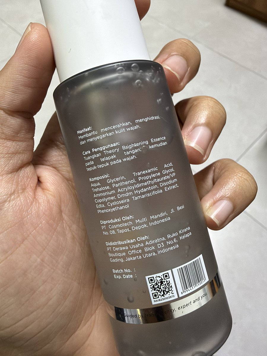 mizwarx's tweet photo. Selama ini kemakan gimmick
“Khusus kulit tropis” tanpa cek isinya 😖

Ternyata bahan sifat bahan yg kita butuhin selama ini adalah HUMEKTAN

Mari kita bahas 👇🏻 https://t.co/dLaZszvrgP