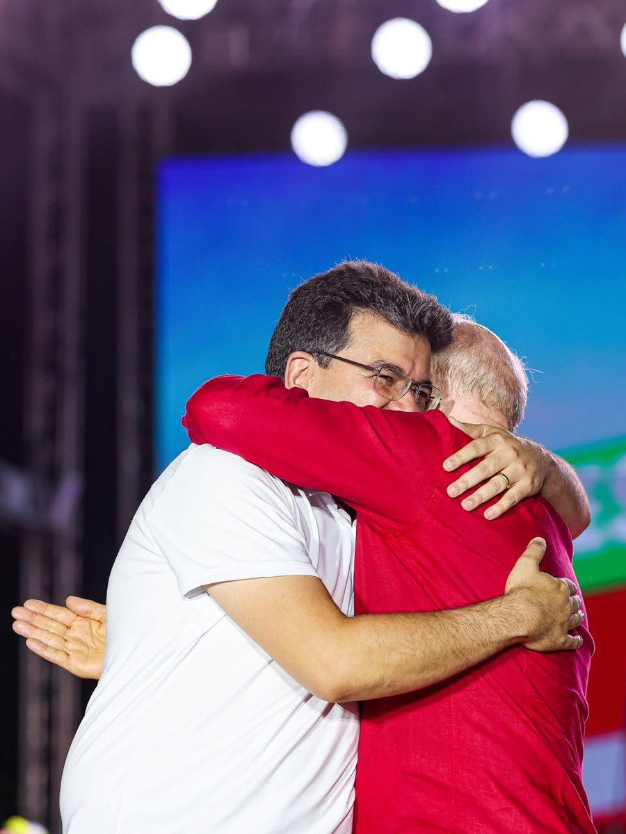 RafaelFonteles_'s tweet photo. Hoje é dia de celebrar a vida do nosso presidente @LulaOficial!

Um dos maiores estadistas da nossa história, cuja trajetória se entrelaça com a luta de milhões de brasileiros por um país mais justo, soberano e democrático, e por uma vida mais digna.

Que honra caminhar ao seu lado nessa jornada, nesse momento tão importante! Parabéns pelos 81 anos e por seguir firme no compromisso com a democracia e com o povo brasileiro.