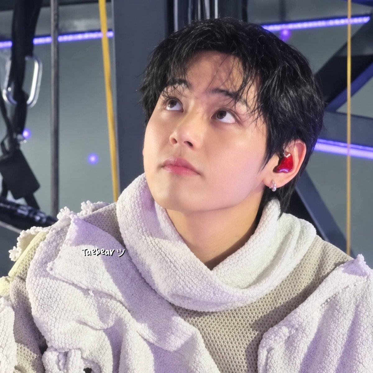 diaryofkv's tweet photo. THE EYES😭😭😭 https://t.co/aUyY3h5YYD