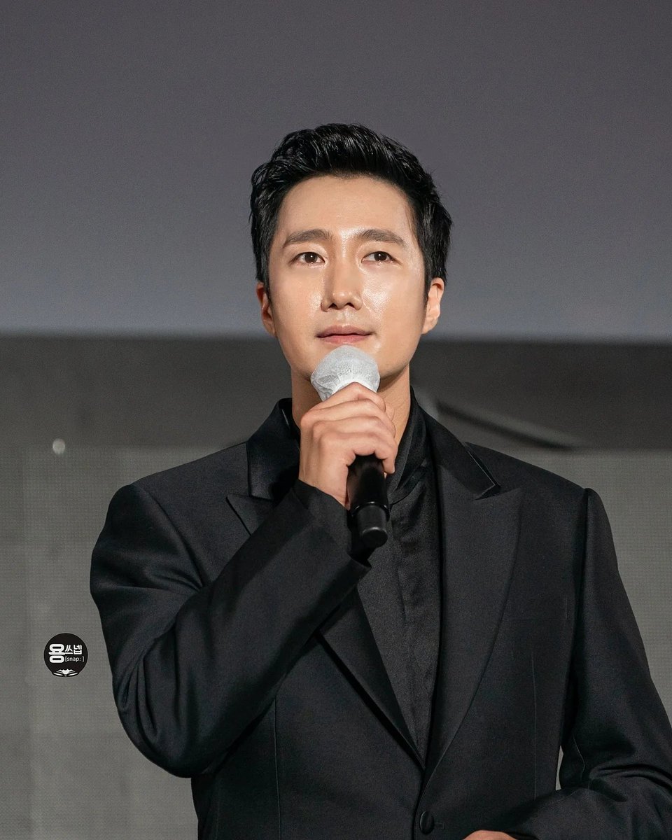 wave_ey's tweet photo. 비주얼 좋았던 2021 부국제 https://t.co/Oro1uprkg0