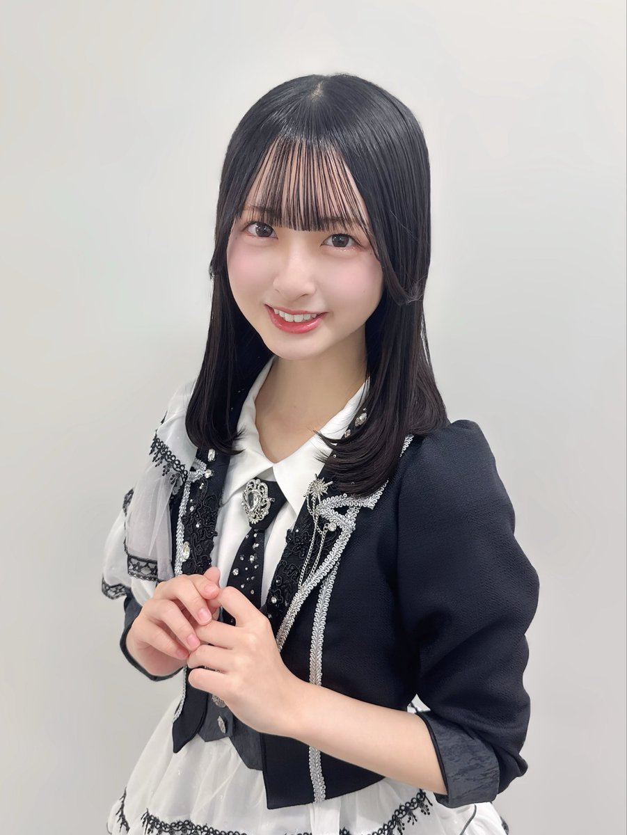 Sui_Amane_'s tweet photo. 垢抜けすぎた毛玉のあの子、、
18歳になってなんと、11/20に「AMUTA」からアイドルデビューします!!

2020年→→→→→→→2026年 https://t.co/n4zaNIRvas
