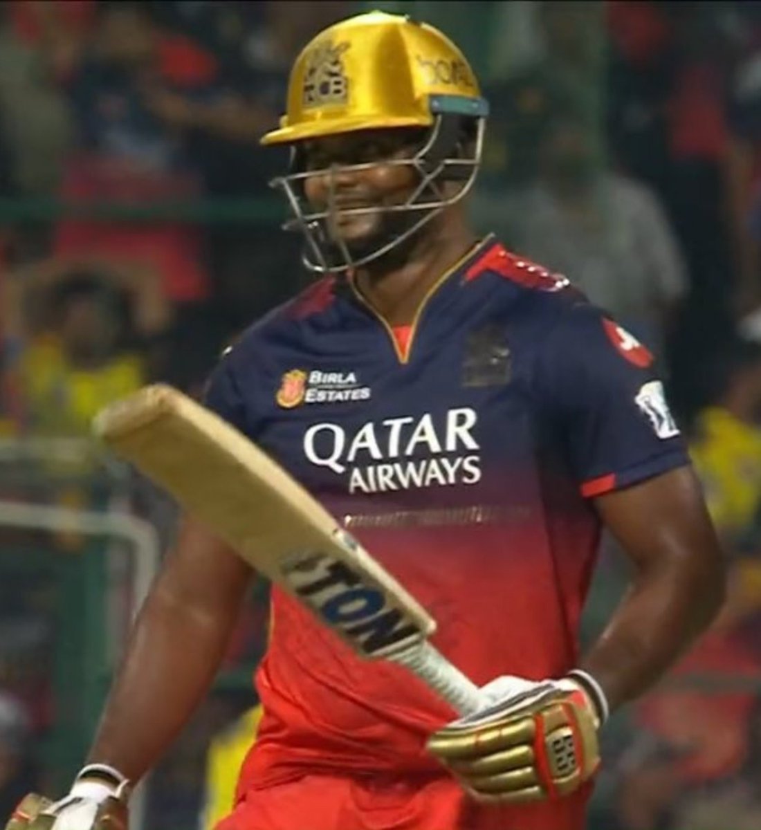 imkevin149's tweet photo. Nothing will ever top these 2 moments in RCB vs CSK https://t.co/FhlYKoETqN