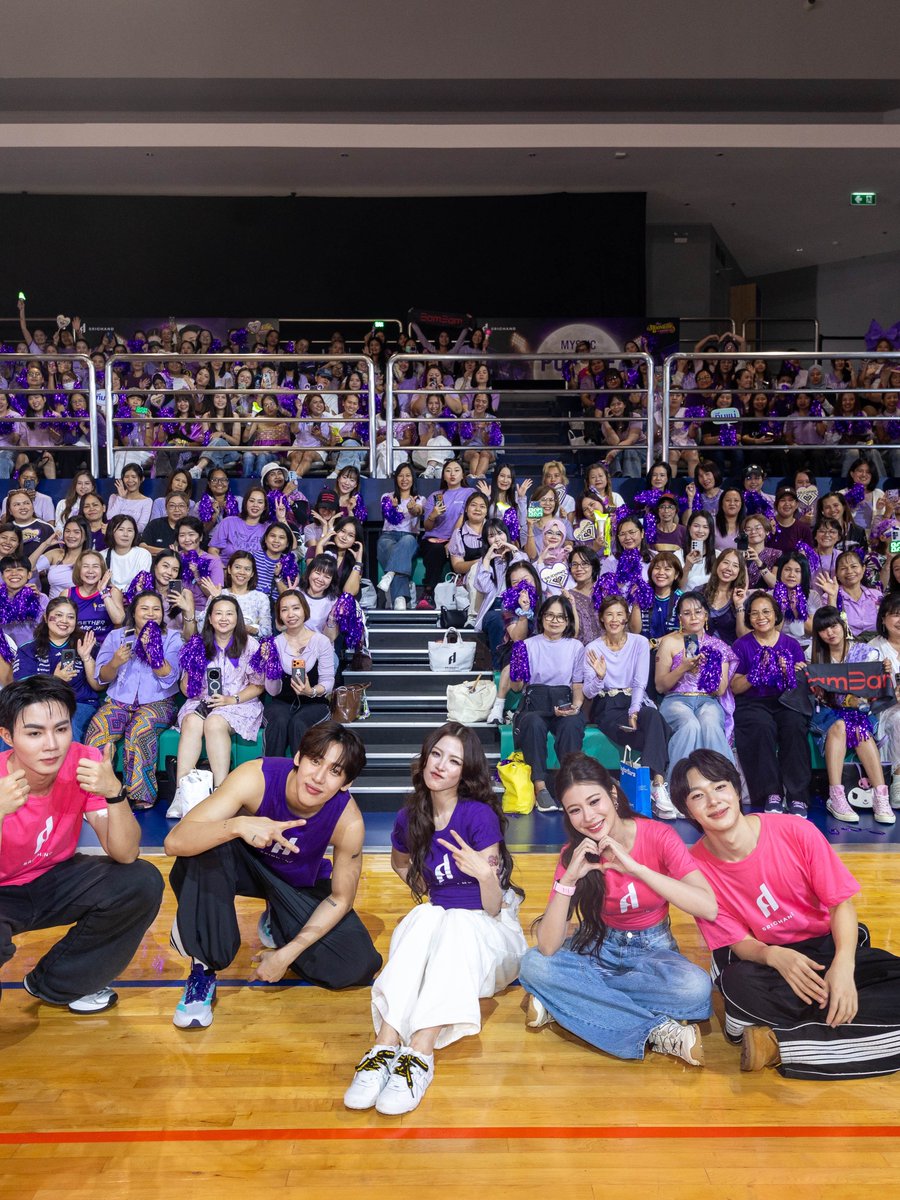 woainewofficial's tweet photo. 【☁️📷】
 ©️ ig : baifernbah
🗓 : 27.10.2026

💜🩷

ZEENUNEW NONGZON MOONRISE
#ซีนุนิวเจ๋งใต้แสงจันทร์
#SRICHANDSASIMOONRISE

— @CwrNew ♡
#NuNew #NanaNu https://t.co/ZWDAvUXQRF