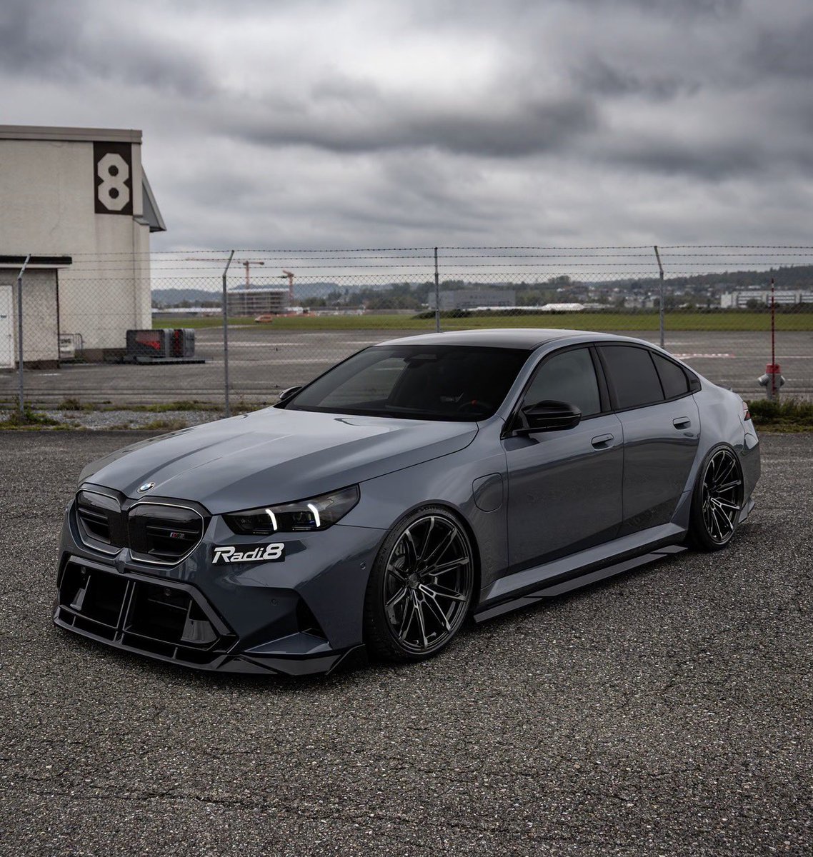 carpxrnpicx's tweet photo. BMW M5 https://t.co/ie0h7RQBSB
