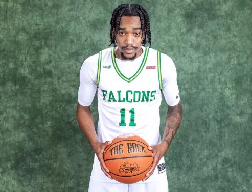 NJHoops's tweet photo. 6 foot 1 Felician star Jeremiah Anderson is at his next college home. - https://t.co/wB7s7QbzJX https://t.co/HCOPJfg7ki