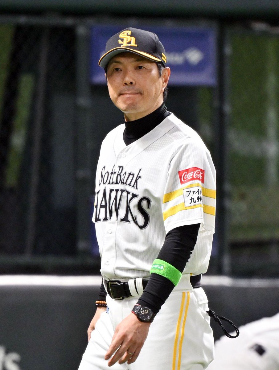 nishispo_hawks's tweet photo. 小久保監督、2戦連続失点でベンチ外のセットアッパー松本裕樹投手について説明

▼記事はこちらから▼
https://t.co/JPRBAMFgev https://t.co/u456rwm8mq
