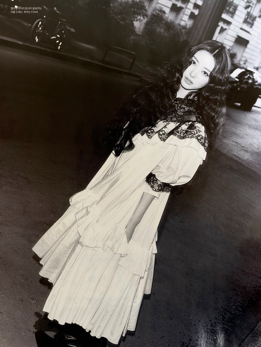 meovvsource's tweet photo. anna looks like a timeless black and white film star😵‍💫 https://t.co/cLzmXsSH0e