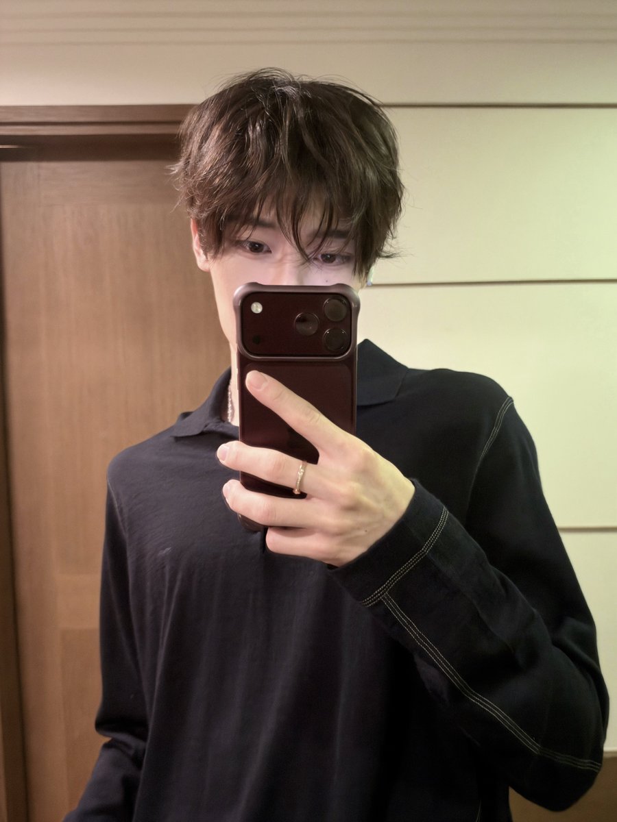 511LOG's tweet photo. 261027 22:27 KST
🌷📸 https://t.co/34Snb0KLI1