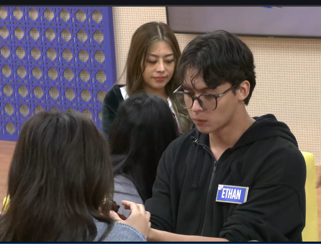 sparkinyoureyez's tweet photo. HUY ,,, inaano-ano nyo dyan !?? ?? https://t.co/1HUgsMXD3E