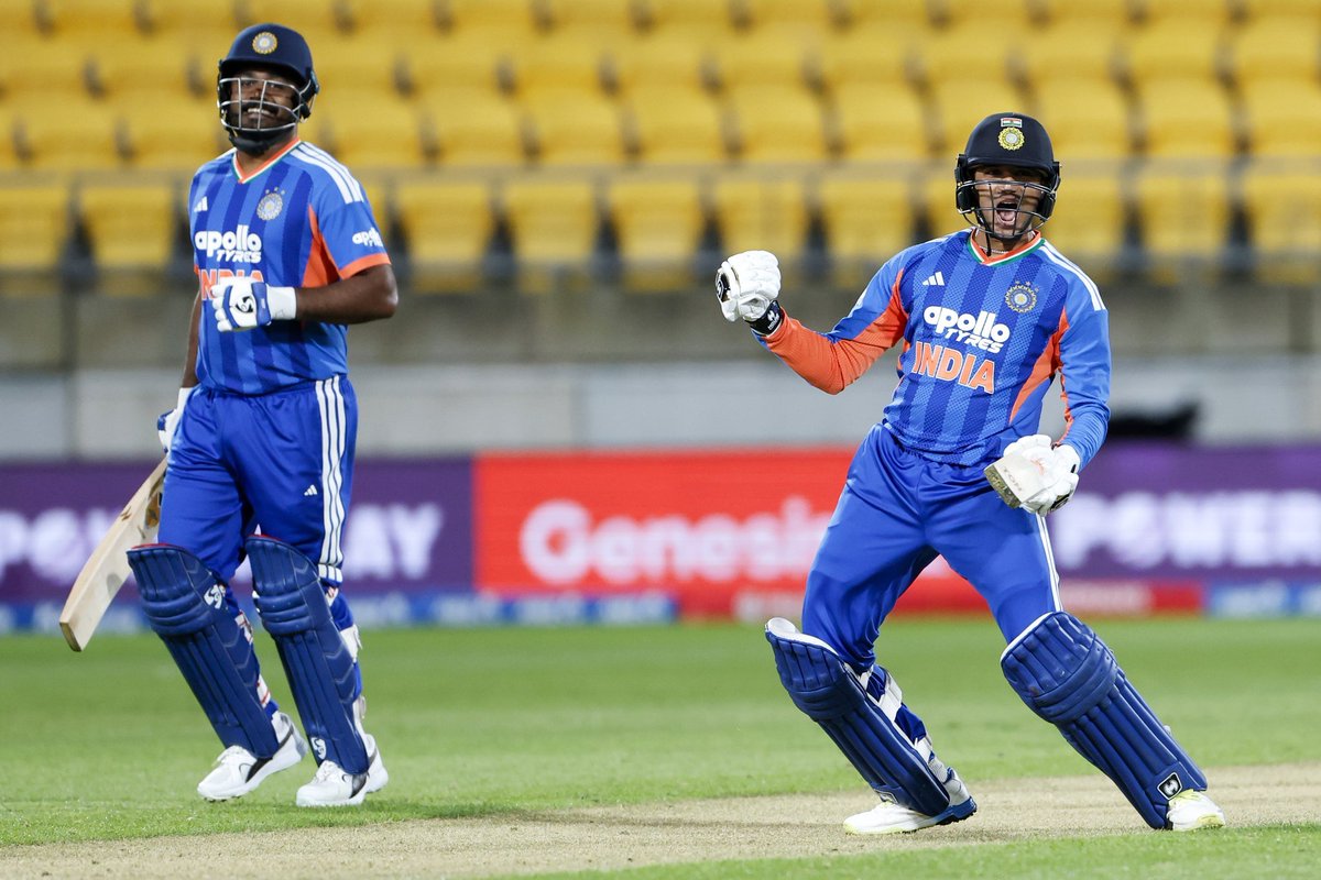 CricCrazyJohns's tweet photo. Abhishek Sharma needs just 48 sixes to overtake Rohit Sharma for most sixes in T20Is for India 🇮🇳

- Should be done by 2027 December, crazy thing is that he made debut only in 2024. https://t.co/uC09SrO9B6