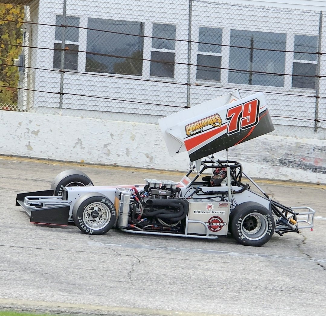 AllThingsSuperm's tweet photo. 10/27/26 @AllThingsSuperm picture(s) of the day. Jon McKennedy #79 NESS Supermodified at @LeeSpeedway https://t.co/iuYA24juox