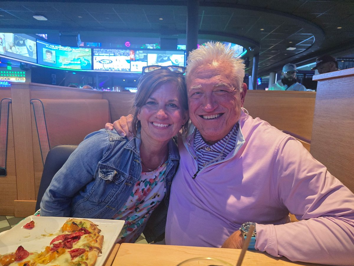 ClintHurdle13's tweet photo. 10/27 🤔’s on travel🛫 day to Houston 🛬

I’m sharing with you this morning another nan I follow and have received much wise counsel from. @BrianKight 
I encourage you to read Brian’s post and follow him as well.

Today Could be the Day

Today could be the day.

The day you raise your standard.

The day you end a pattern that no longer serves you.
The day you get out of a self-defeating cycle.

The day you change a relational dynamic that has plagued your family for years.

The day you act on an intuition you’ve been afraid to follow.

Today could be the day.

The day you close a painful emotional chapter and leave it to the past.

The day you face your demons and accept the truth that you need help.

The day you start. The day you stop. The day you change course. The day you recommit.

Not everything will happen today. But everything that ever happens starts on some day.

Today can be that day.

Make the leap. Do the work.

Make a difference today 
Love Clint 
@PWSAUSA  @PalmettoHigh @kdehaan22