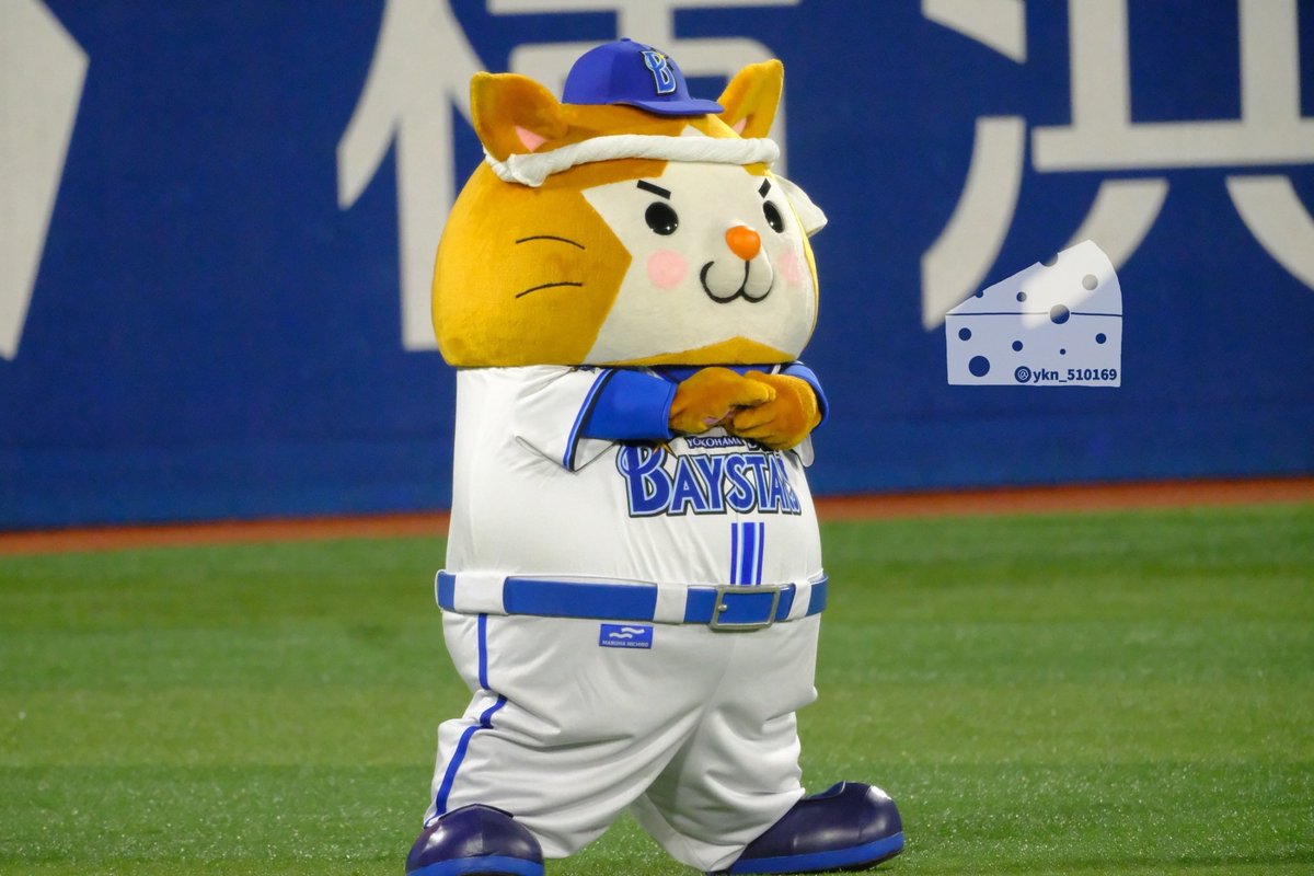 ykn_510169's tweet photo. #スターマンかわいい選手権 

たぶん腕を組んでいるが､腕がみじかすぎてどう見ても組めていない https://t.co/Cv28Go2ogc