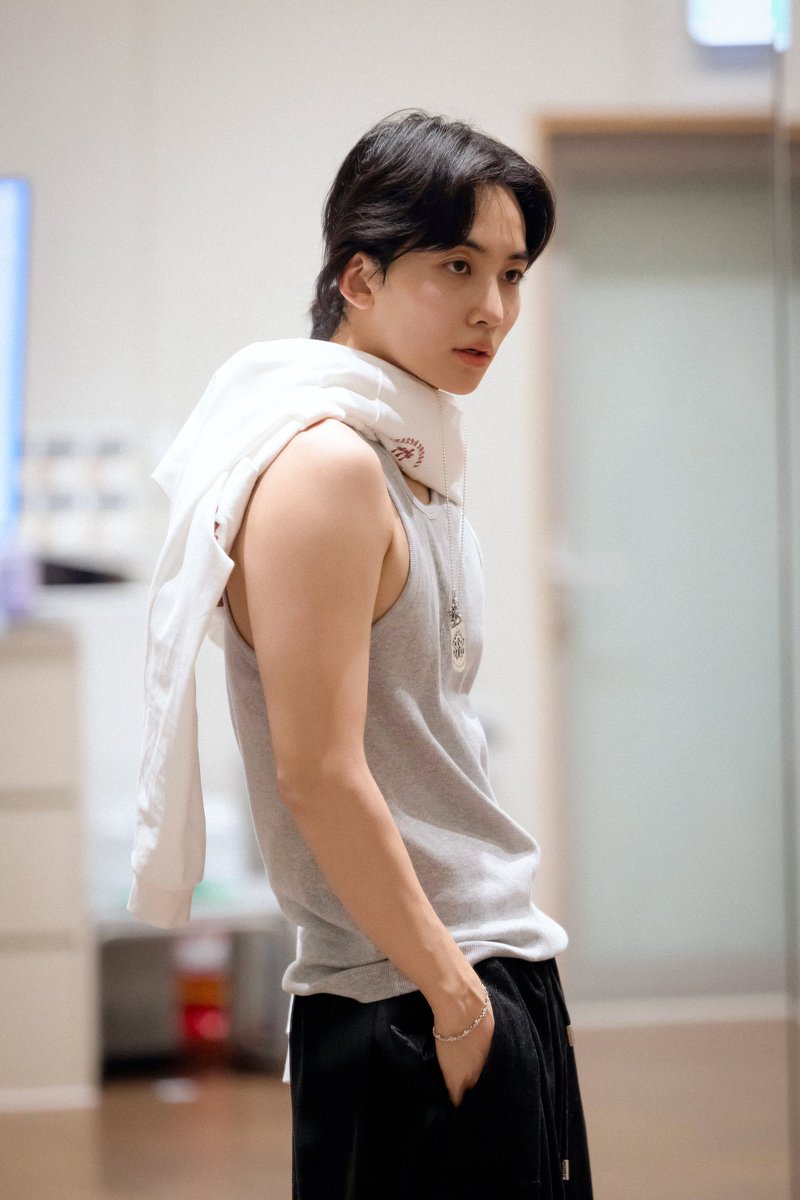 wonubliss's tweet photo. JEONGHAN https://t.co/rVc4pzEbWh