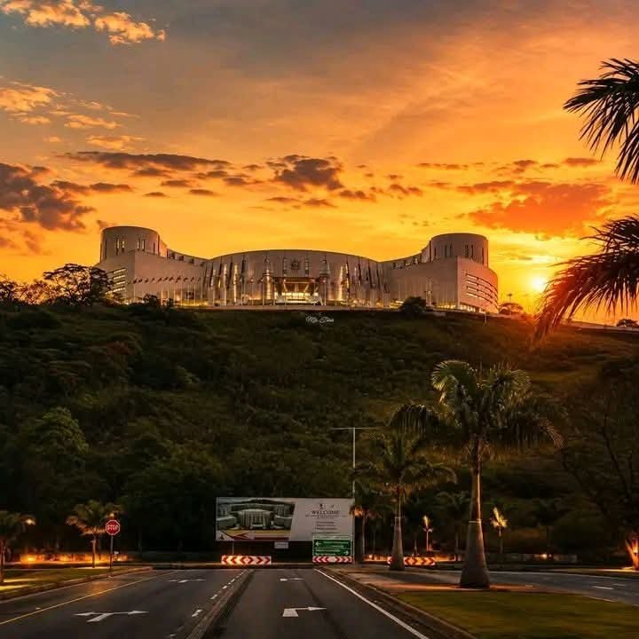TendaiCombat's tweet photo. Zim’s participation in the Russia–Africa Summit presents opportunities to deepen investment cooperation,and strengthen industrial partnerships.However,the strategic value of these engagements will depend on translating diplomatic commitments into measurable economic outcomes. https://t.co/TKkoJ1yTl6