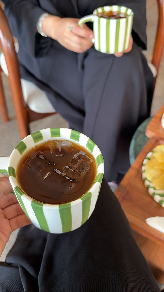 ro_7kk's tweet photo. فطور مع افضل صديقات ب الدنيااااا🥰🥰 https://t.co/NYehszv1Ez