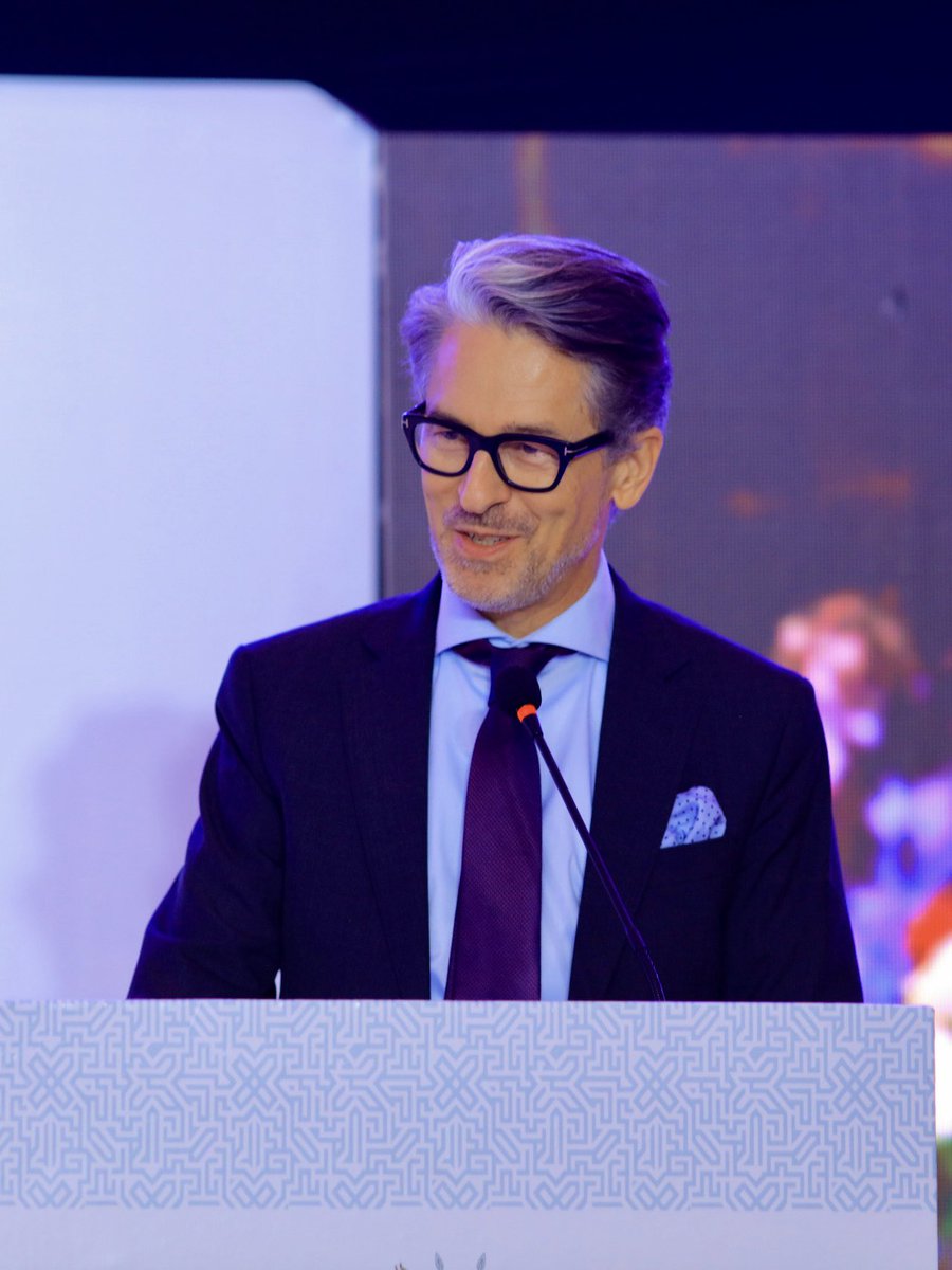 JanSadek's tweet photo. Respect for human rights is good for people - and good for business. At Uganda’s 7th Annual Business and Human Rights Forum, I underlined how responsible business builds trust, attracts quality investment and strengthens EU-Uganda trade. Growth should deliver for everyone. 🇪🇺🤝🇺🇬 https://t.co/51EuF546Zq