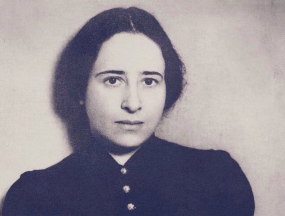 DanniSr8's tweet photo. 🌿Le discours de ceux qui s’aiment est intrinsèquement poétique.

Hannah Arendt / Journal de pensée, 1950. https://t.co/xWCTcWJqxg