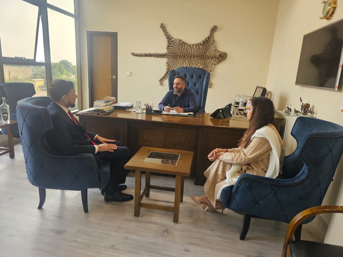 kittyblossom050's tweet photo. Dr. Sadiq Foundation held a follow-up meeting with Mr. Abu Zafar Sadiq, Director at Green Tourism Pakistan, to explore collaboration in environmental awareness, mass plantation, cleanliness, and sustainable green tourism for a greener future.

#DrSadiqFoundation #GreenTourism https://t.co/0zWHUN9uCd