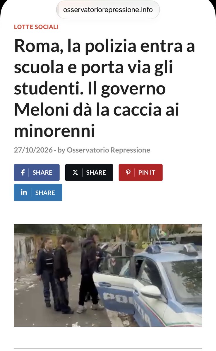 avantibionda's tweet photo. Sono arrivati ad andare a prendere gli studenti dentro le scuole.
A Roma, all’istituto Giordano Bruno, quartiere Tufello, la polizia identifica tutti gli studenti e ne porta 7 in commissariato.
Repressione di chi dissente e intimidazione di chi potrebbe pensarci.
#Fascismo https://t.co/opnfzCwrmJ