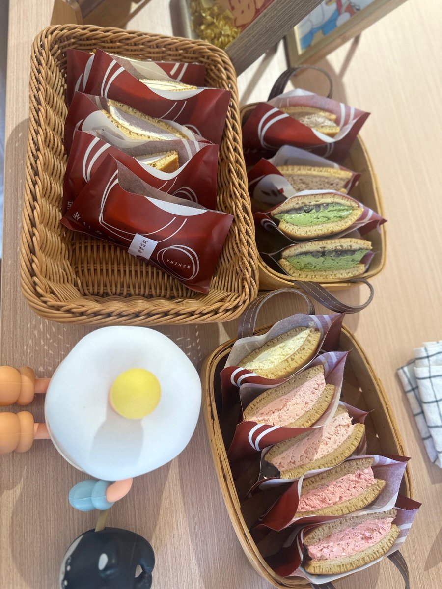 Takecogacoketa's tweet photo. [潘酥找] 美味しい和菓子を探して歩く今日、出会ったのは絶品のどら焼きだった！ https://t.co/OhnKTTEvWx