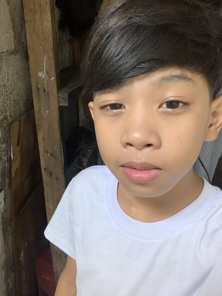 lemuel1c's tweet photo. kakaewu lng,galing school😝 https://t.co/mIMjYWNQat
