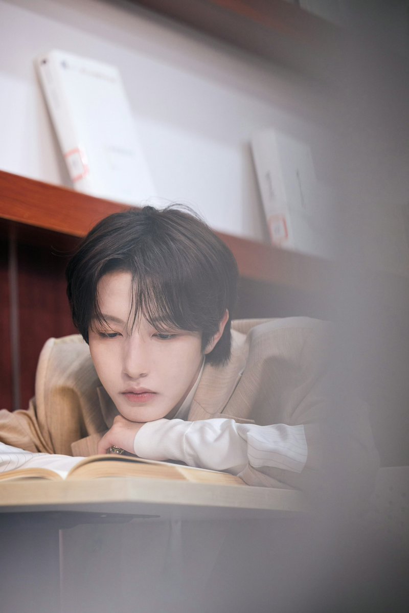 renjeonah's tweet photo. 261027 huang renjun studio weibo post 🤎 (3/9) https://t.co/za1IaA2hoP