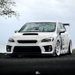Photo by 藤 (@Fziwrx)