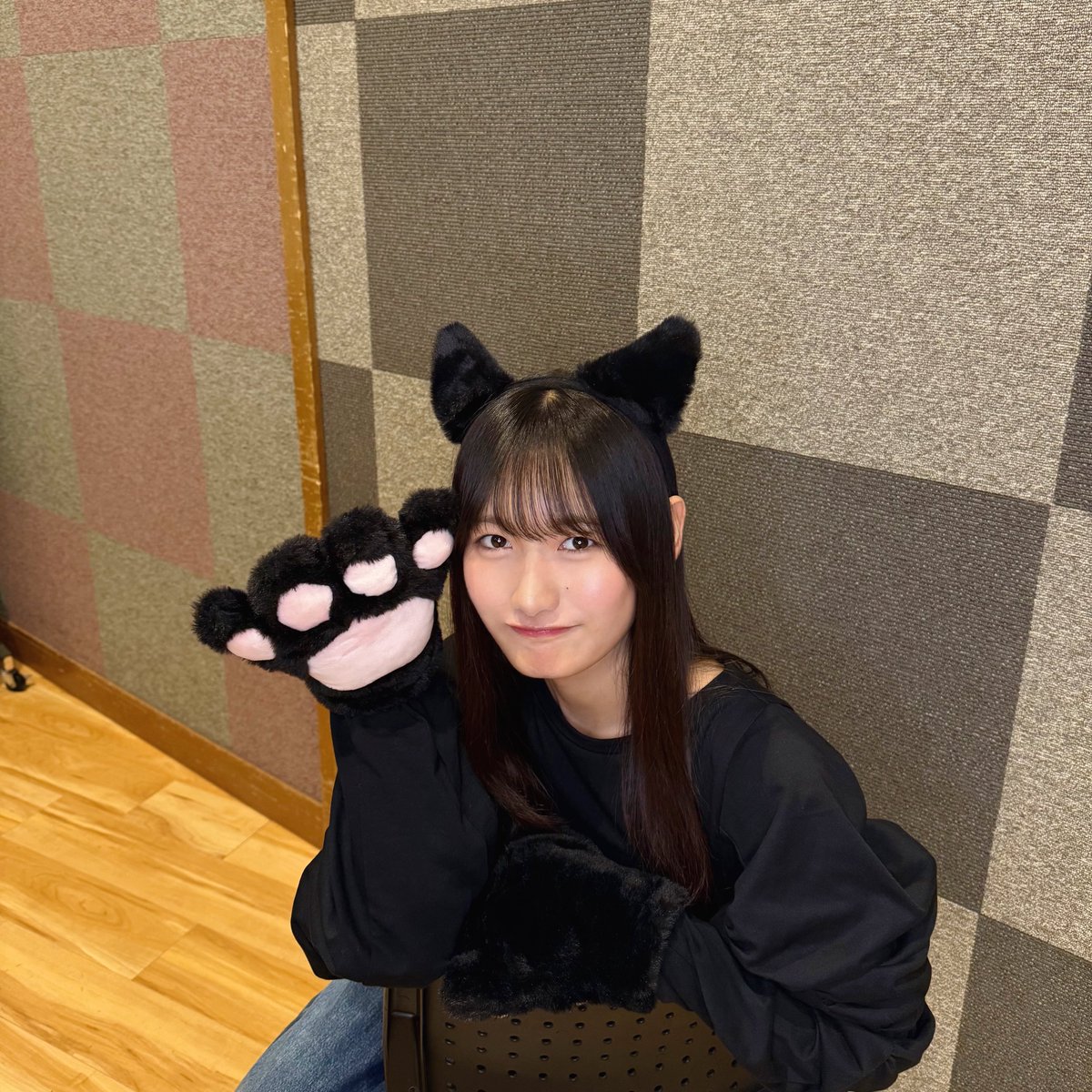 yuho_bokuao's tweet photo. ハロウィン当日開催🎃オンラインお話し会

・10月31日(土)・
1部　12:00～13:00
2部　13:15～14:15
3部　14:30～15:30

お申込み締め切りは
今日の23：59までです！！！

昨年は黒猫ちゃんでした🐈‍⬛🩶
今年は何になるかお楽しみに🪽⟡.· https://t.co/9wAkpkpiun