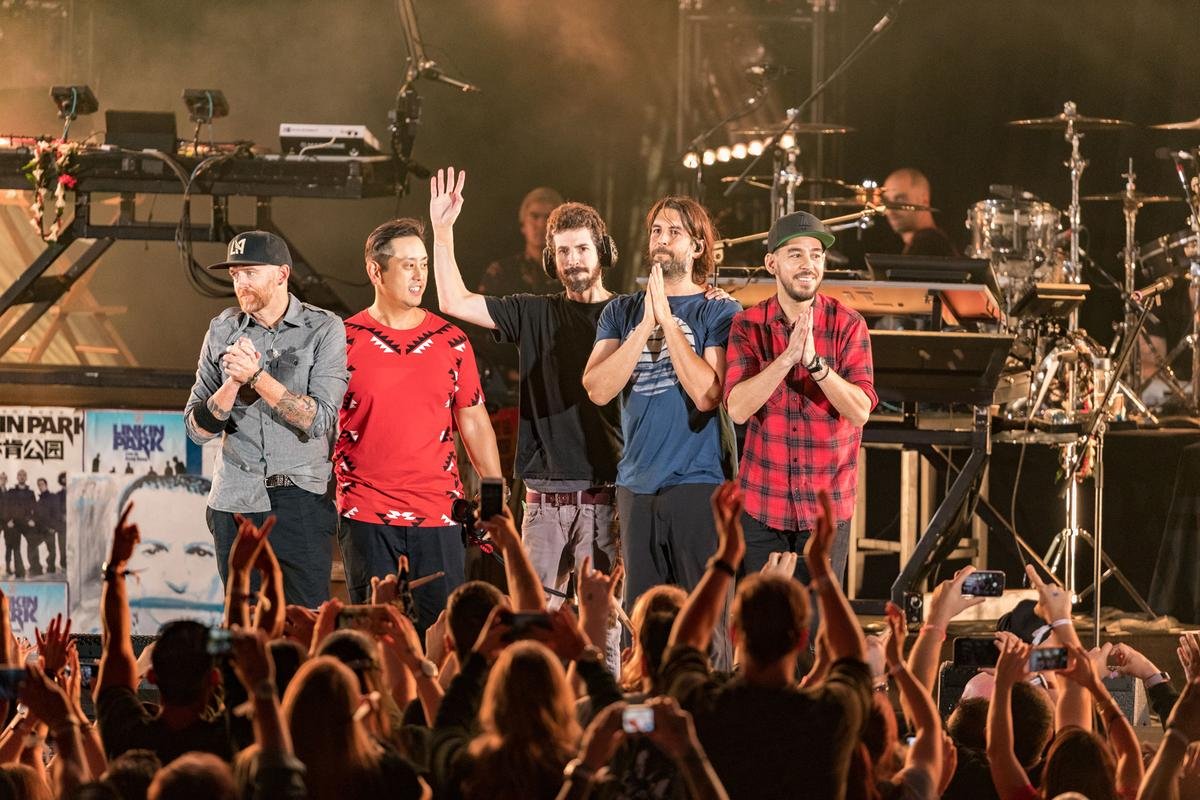 danielfrmzeroNJ's tweet photo. 9 years ago today, Hollywood Bowl.
We were the voice of Chester. https://t.co/oAMOXOmsxN
