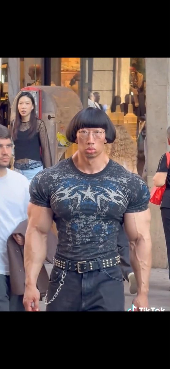 Groo_ares's tweet photo. Dora  Bulking 👩 https://t.co/xHvLfteX7x