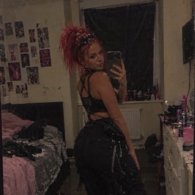 SarahMcNxtv's tweet photo. #NewProfilePic https://t.co/1scfgUZXjf