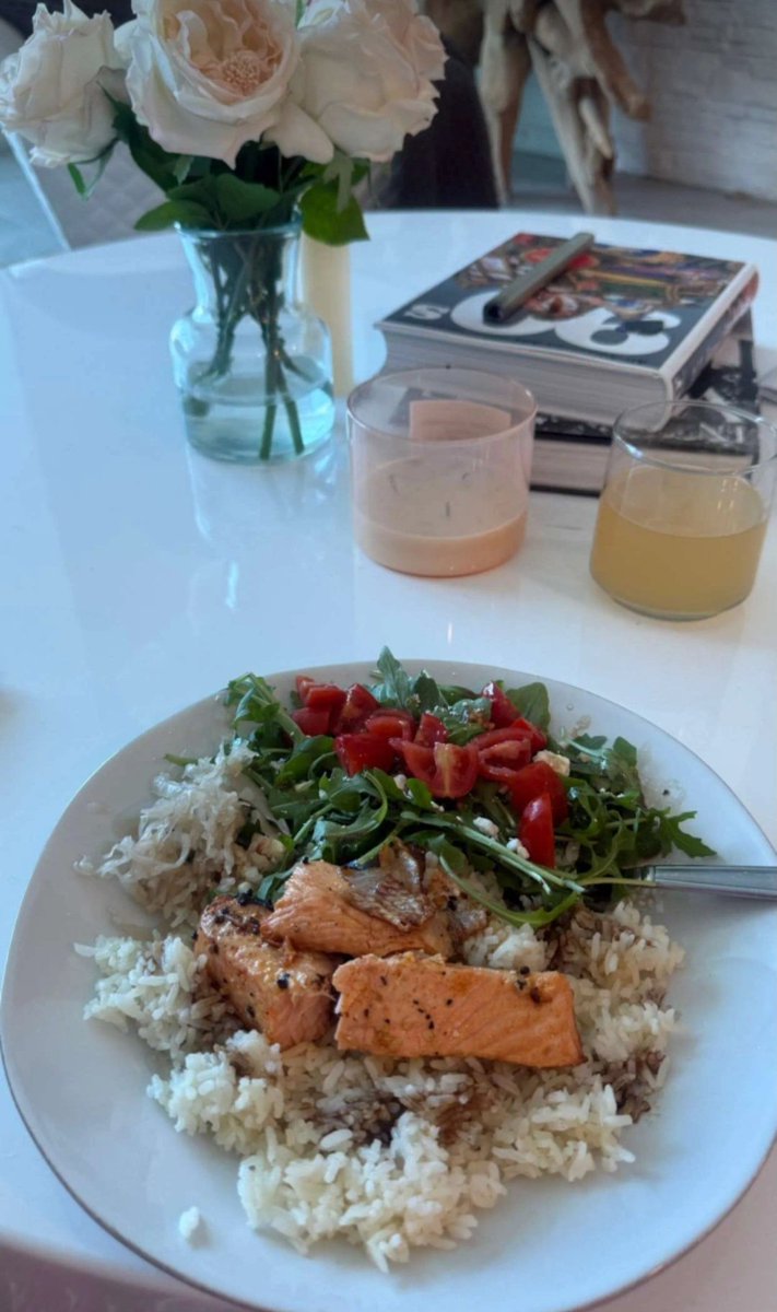 taylorchar7's tweet photo. Getting ready to gym 🤧 https://t.co/rCSS5uTL0l