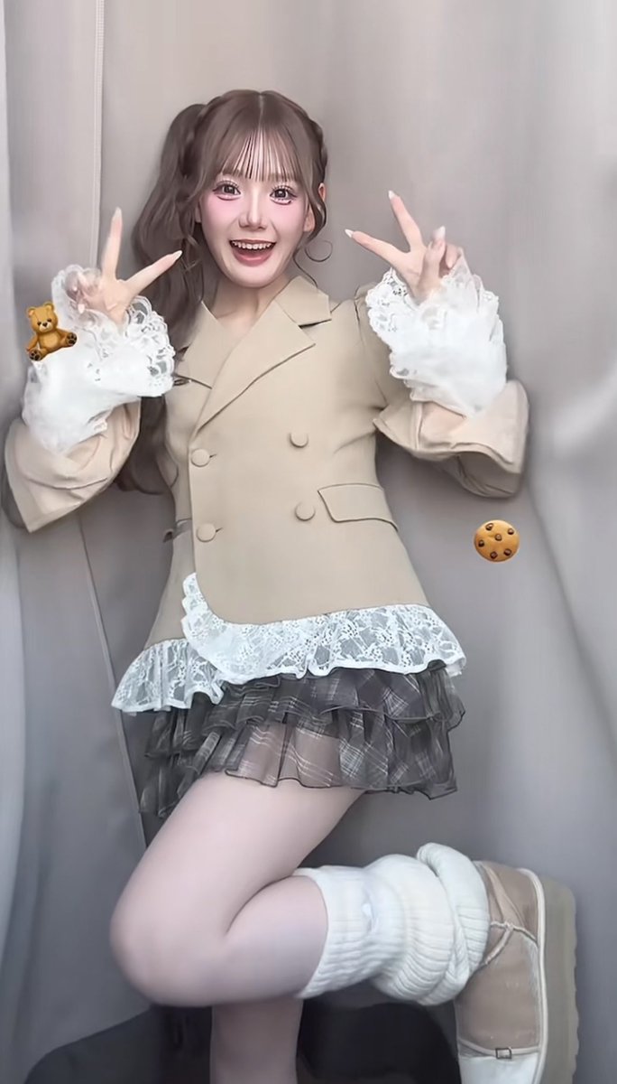kkk50207's tweet photo. 韓国行っときの私服全部かわいい

特に1と2と3と4と5

5はリプ欄😠 https://t.co/iQkJoL5jq6