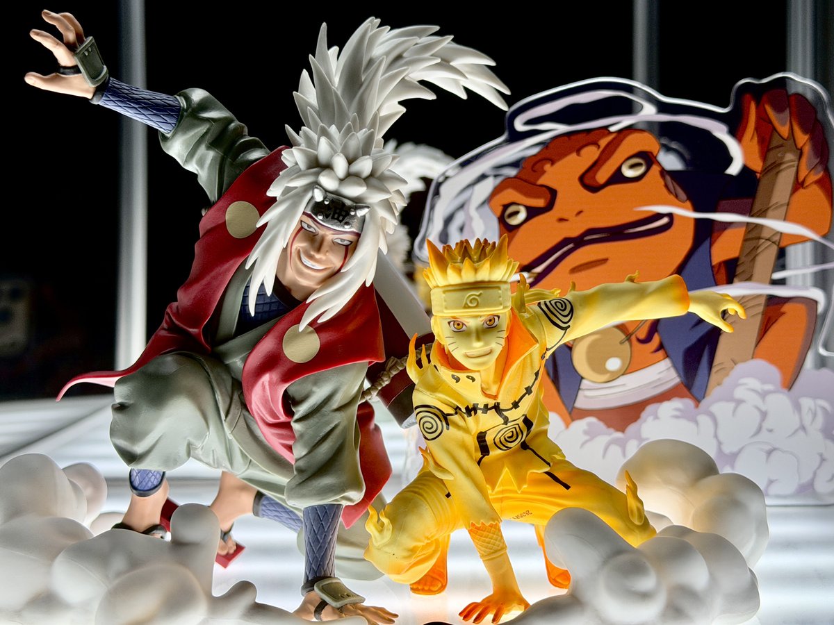 naruto_ojisan's tweet photo. ナルト&amp;自来也W口寄せの術。
いやぁ、二人並べても良い。
こう比べてみると、
今回の自来也は結構大きいんだよね！！ https://t.co/1sFSKNQAj2