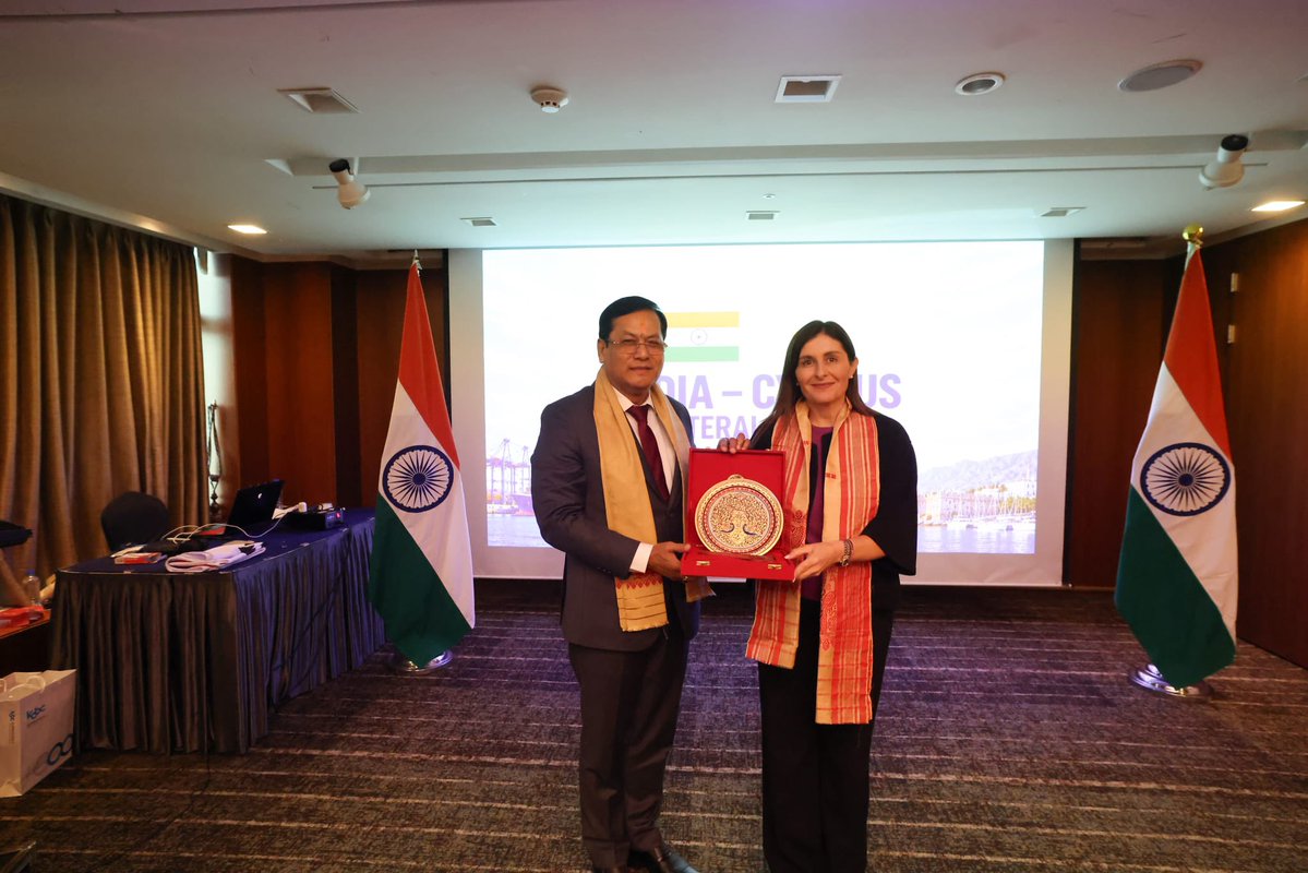 sarbanandsonwal's tweet photo. Excellent interactions in Busan with H.E. Marina Hadjimanolis, Shipping Deputy Minister of Cyprus.  

Had a good discussion on strengthening 🇮🇳🤝🇨🇾 Strategic Partnership across sustainable shipping, vessel flagging &amp; maritime investments. 

@HadjimanoliM https://t.co/g0UAi9zk9J