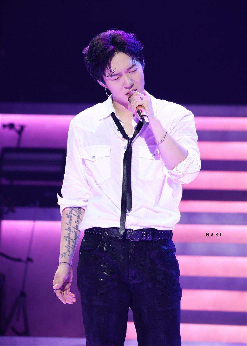 LeeCS_hari's tweet photo. 261018 이창섭 콘서트 <Unkown> 📸

하,,🫠🫠

#이창섭  #LEECHANGSUB #비투비 #BTOB https://t.co/QBTFZmHiB0