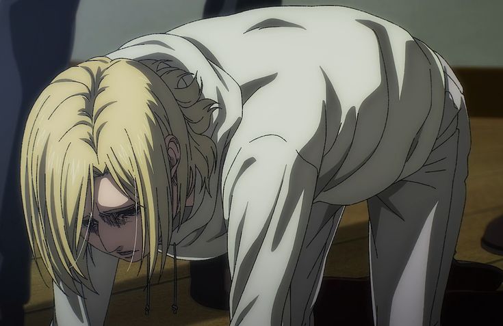 thiswriterdani's tweet photo. Our sweet baby Annie Leonhart suffering 😭 I want to protect her from everything https://t.co/Wo3CRGtDbI