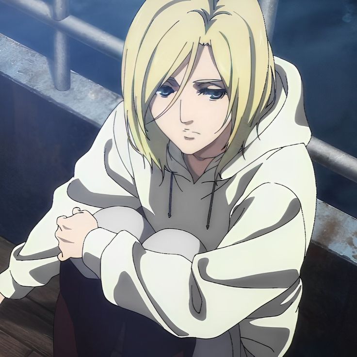 thiswriterdani's tweet photo. Our sweet baby Annie Leonhart suffering 😭 I want to protect her from everything https://t.co/Wo3CRGtDbI