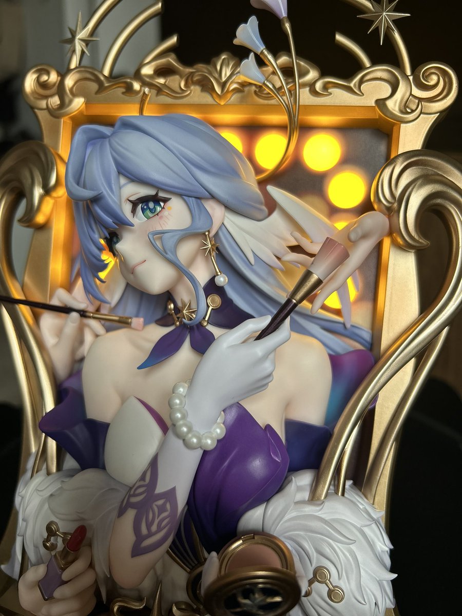 stephayex's tweet photo. After waiting for almost a year, I finally got my Robin Diorama! The details are so insanely gorgeous, this has to be the prettiest merch I own… I’m in absolute awe ✨💜 https://t.co/vbFKlb8DVu