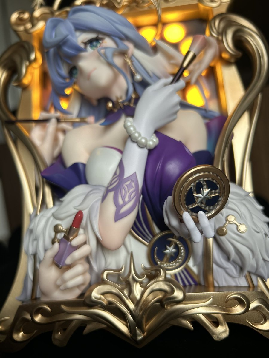 stephayex's tweet photo. After waiting for almost a year, I finally got my Robin Diorama! The details are so insanely gorgeous, this has to be the prettiest merch I own… I’m in absolute awe ✨💜 https://t.co/vbFKlb8DVu