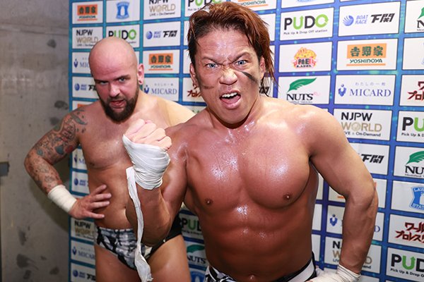 njpw1972's tweet photo. エックス「よし、キタぞ！これこそ俺たちに必要だった勢いだ！」
 
石森「昨日はな、残念ながら敗退したけど、今日は仕切り直しで3勝目だ。俺らは去年の悔しさを忘れたわけじゃねえからな。2年連続決勝進出に向けて、もう負けらんねえからよ。必ずたどり着いてやるよ」

全文
https://t.co/XzbrqS8vIR https://t.co/p8WtlJ1qlw