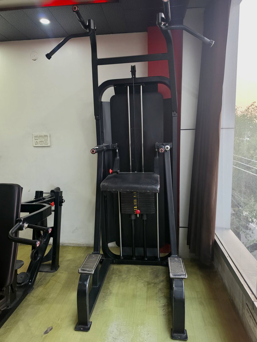 apoorvaaarav's tweet photo. Guys gym me ye machine hai
Isse kya hoga....🤔 https://t.co/zee7B7HTqJ