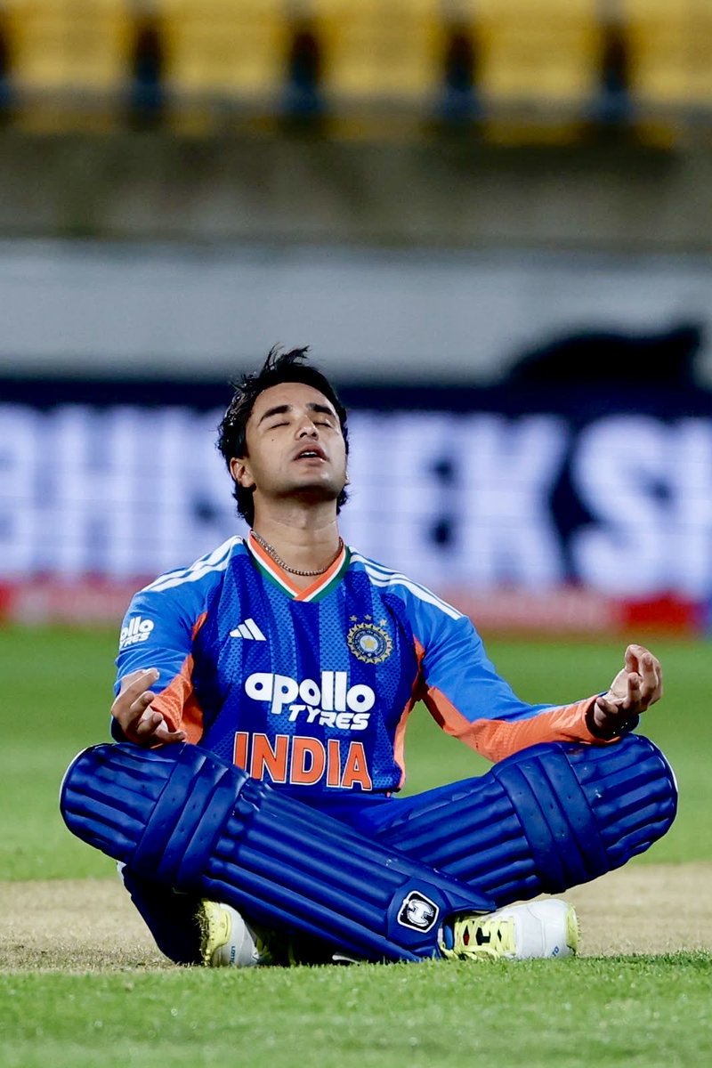 OfficialAbhi04's tweet photo. Manifested this one.😇

Wellington ✅🇮🇳 https://t.co/vOJtUGAJgF