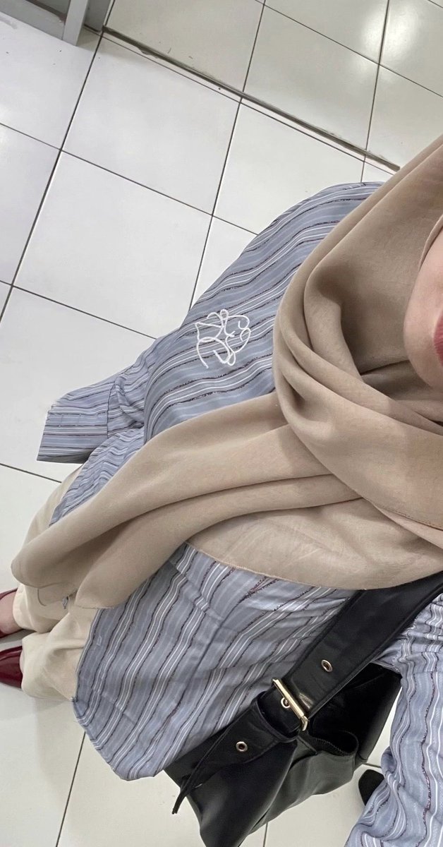 purplenicevx's tweet photo. ada ga sih cowok yg udah punya istri or pacar tapi masih sering coli sendiri? https://t.co/L8HbUQ0h1U
